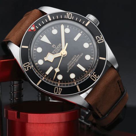 movimento tudor black bay chrono